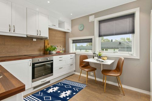 Safavieh Kilim Collection Accent Rug - 3' x 5', Navy & Ivory, Flat Weave Rustic Boho Tribal Design, Non-Shedding & Easy Care, Ideal for High Traffic Areas in Entryway, Living Room, Bedroom (KLM764N) in Wood and White Small Kitchen