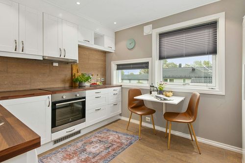 Estmy Farmhouse Vintage Area Rug - 3x5 Oriental Distressed Small Entryway Rug Doormat Boho Tribal Ultra Thin Non-Slip Washable Flatweave Floor Carpet for Indoor Front Entrance Kitchen Bathroom in Wood and White Small Kitchen