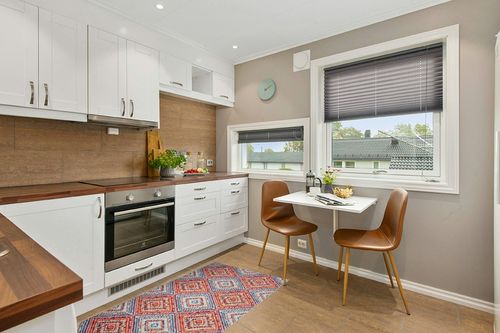 NEATIIP Washable Bohemian 3x5 Area Rug, Suitable for Bathroom for Bedroom Living Room Kitchen Outdoor The Boho Printed Area Rugs, Non-Slip Backing Washable Rug Red/Green in Wood and White Small Kitchen