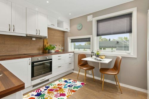 STARUIA Handprints and Footprints Kids Rug for Playroom,3'x 5' Washable Colorful Nursery Rug for Boys and Girls Room,Ultra Soft Non-Slip Carpet Indoor Mat for Classroom Bedroom in Wood and White Small Kitchen