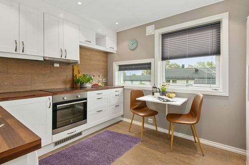 SAFAVIEH Laguna Shag Collection Accent Rug - 3' x 5', Purple, Solid Design, Non-Shedding & Easy Care, 2-inch Thick Ideal for High Traffic Areas in Entryway, Living Room, Bedroom (SGL303P) in Wood and White Small Kitchen