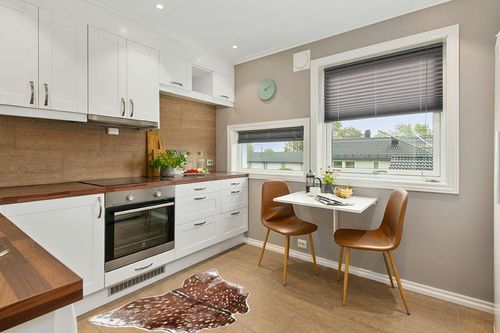 Huichenxing2021FURSTORE Faux Fur Deer Hide Rug, Animal Deer Skin Cowhide Area Rug Animals Mat Non-Slip Deer Rug for Home Living Room Bedroom 35.4x41.3inch in Wood and White Small Kitchen