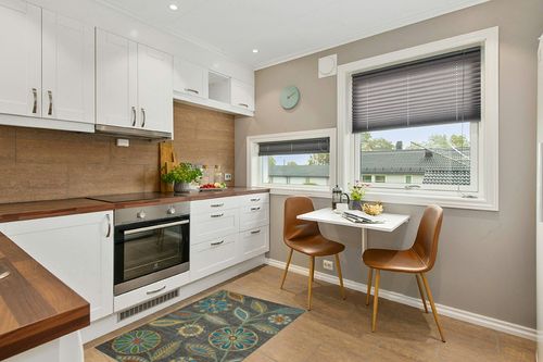 Maples Rugs Reggie Floral Kitchen Rugs Non Skid Accent Area Carpet [Made in USA], Multi, 2'6 x 3'10 in Wood and White Small Kitchen