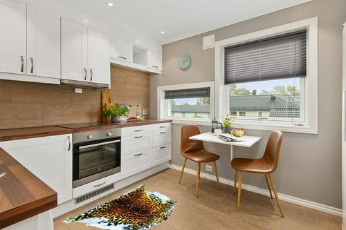 Gracefur Area Rug Tiger and Leopard Skin Printed Decor Rugs Super Soft Real Australia Sheepskin Carpet for Living Room, Bed Room, Sofa and so on 1 pelt (Leopard) in Wood and White Small Kitchen