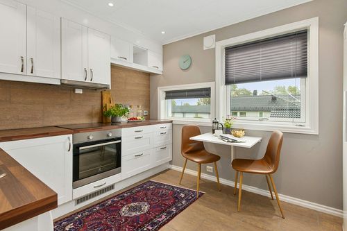 New Farsian Pure Wool Hand Knotted Bohemian Rug in Wood and White Small Kitchen