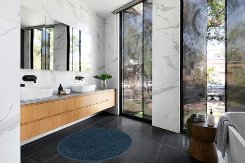 Everyday Shag Rug  4 Ft Round in Modern Black Tiled bathroom