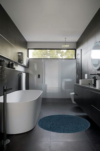 Everyday Shag Rug  4 Ft Round in Black Modern Bathroom