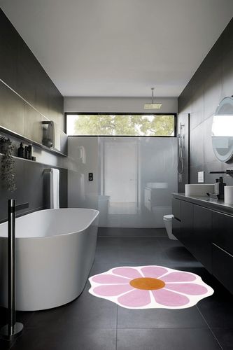 USTIDE Pink Flower Shaped Rug 47x47 Inch, Washable Flower Shaped Rug Soft Flower Rugs for Bedroom in Black Modern Bathroom