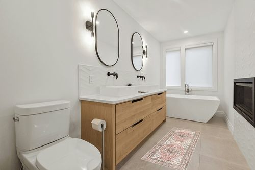 Beeiva Oriental Washable Hallway Runner Rug, 2x6 Vintage Floral Bathroom Kitchen Runner Rugs with Rubber Backing, Boho Pink Runner Rug for Hallways Bedroom Entryway Laundry Room in Scandinavian Neutral bathroom