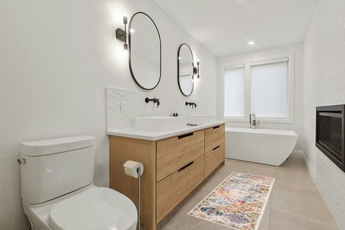 Cream/Multi Rug Non shedding, Stain Resistant, Pet friendly Living Room Runner in Scandinavian Neutral bathroom