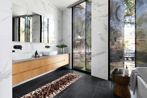 SAFAVIEH Studio Leather Collection 2'3" x 7' Beige/Brown STL803B Handmade Mid-Century Modern Leather Runner Rug in Modern Black Tiled bathroom