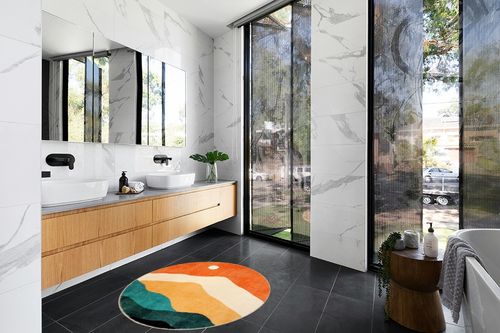 Sungea Abstract Round Rug for Bedroom 4ft, Faux Wool Soft Area Circle Rug, Farmhouse Washable Low Pile Throw Rugs, Carpet for Living Room Sofa Nursery Kids Room Decor in Modern Black Tiled bathroom