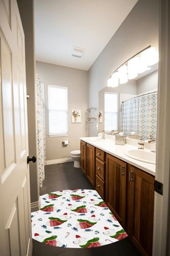 Area Rug with Non-Slip Rubber Backing Indoor Area Rug,Christmas Polar Bear Skating Wearing Sweater and Red Scarf,Round Bedroom Rug for Living Room Decor,Play Mat Carpet for Kids,4ft in Wooden and Grey Bathroom