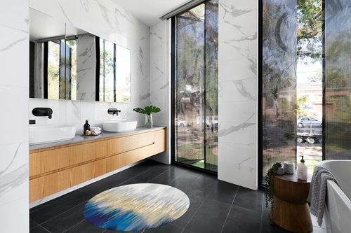 Round Area Rug 4ft Blue Gold Gray Line Floor Carpets Washable Indoor Soft Stain-Proof Mat Non-Skid Circle Rugs for Living Dining Room Kitchen Bedroom Entryway Sofa Throw Carpet Abstract Colorful in Modern Black Tiled bathroom