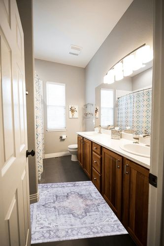 SAFAVIEH Tucson Collection Area Rug - 4' Square, Light Purple/Sage, Geometric Design, Machine Washable Indoor/Outdoor & Washable-Ideal for Patio, Backyard, Mudroom (TSN105W) in Wooden and Grey Bathroom