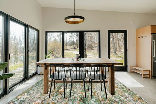Green/Turquoise Contemporary Shed Resistant, Stain Resistant Living Room Area Rug in Scandinavian Dining Room with Rectangular Table