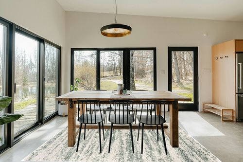 SAFAVIEH Hudson Shag Collection Area Rug - 6' x 9', Ivory & Green, Modern Design, Non-Shedding & Easy Care, 2-inch Thick Ideal for High Traffic Areas in Living Room, Bedroom (SGH206Y) in Scandinavian Dining Room with Rectangular Table