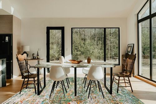 Green/Turquoise Contemporary Shed Resistant, Stain Resistant Living Room Area Rug in Modern Scandinavian Dining Room with Black Accents