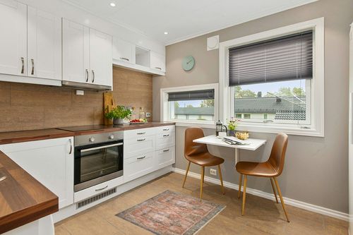 Sungea Hallway Runner Rug 2'x6', Washable Non-Slip Vintage Kitchen Runner Rug, Shaggy Soft Rug Runner Floor Carpet Area Rug for Bathroom Entryway Bedroom Foyer Laundry Room in Wood and White Small Kitchen