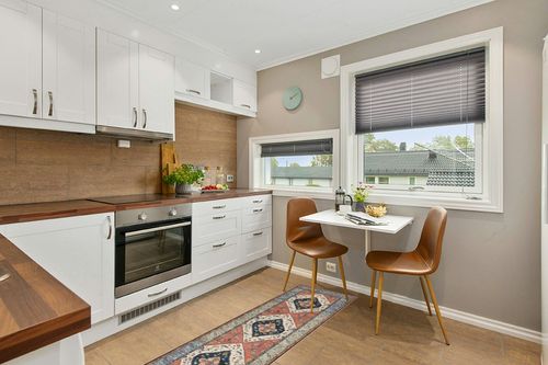 Beeiva Washable Runners for Hallways, 2x6 Vintage Tribal Medallion Bathroom Kitchen Runner Rugs with Rubber Backing, Boho Runner Rug for Hallways Bedroom Entryway Laundry Room in Wood and White Small Kitchen