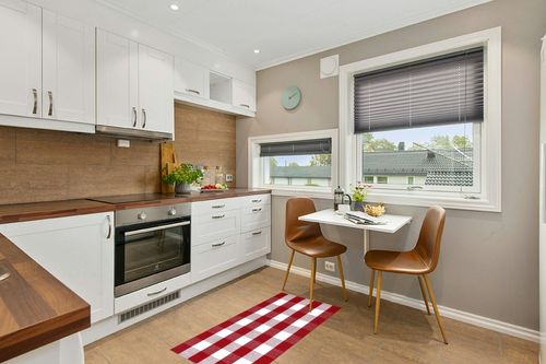 Ckorzen Red and White Plaid Rug, 28" x 43" Christmas Outdoor Front Door Decor Mat, Cotton Hand-Woven Washable Rug for Layered Door Mats Carpet for Porch, Entryway in Wood and White Small Kitchen