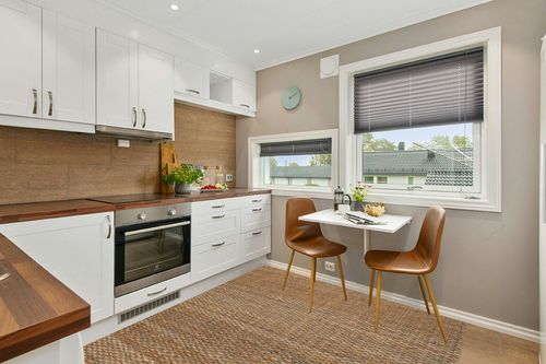 Pebble & Crane - Carlisle Rug - Woven Throw Rug - Jute and Cotton - Area Rug for Kitchen, Living Room, Bedroom, and More - Solid Trim - 8’ x 10’ - Grey in Wood and White Small Kitchen