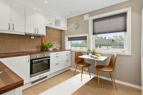 Geometric Shag Diamond High-Low Pile Textured Indoor Runner Rug in Wood and White Small Kitchen