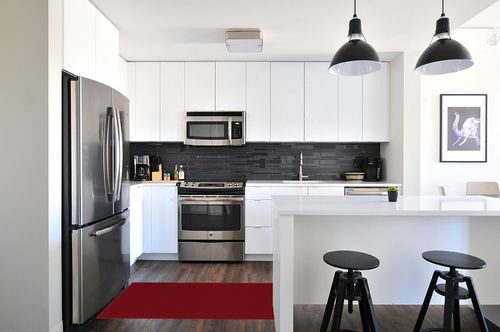 Machine Washable Modern Solid Design Non-Slip Rubberback 2x5 Traditional Runner Rug for Hallway, Kitchen, Bedroom, Entryway, 20" x 59", Red in White and Black Modern Kitchen