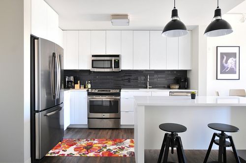 Multi Modern Non Slip Living Room Runner in White and Black Modern Kitchen