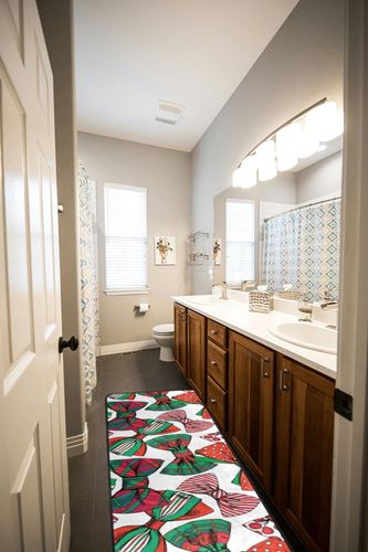 Christmas Bow Tie Runner Rugs for Hallway Kitchen, Red and Green Washable Area Rug Non-Shedding Kitchen Mat Entry Carpet for Living Dining Playroom Nursery Laundry Bedside in Wooden and Grey Bathroom