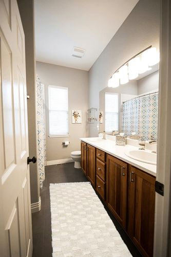 Lanffia Boho Runner Rug 2x6, Beige Hallway Rug Runner Washable Checkerboard Tufted Rug with Tassels Indoor Farmhouse Floor Carpet for Kitchen Laundry Room Doorway Bedroom Living Room in Wooden and Grey Bathroom