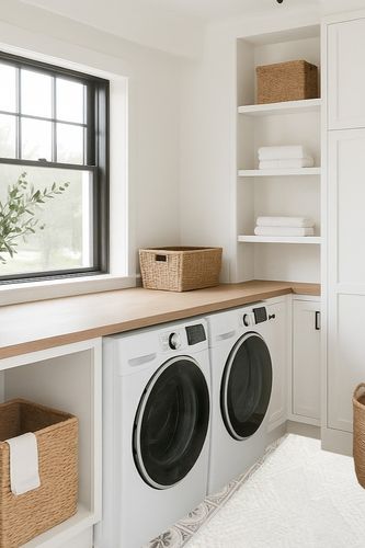 Geometric Shag Diamond High-Low Pile Textured Indoor Runner Rug in Traditional Laundry Room