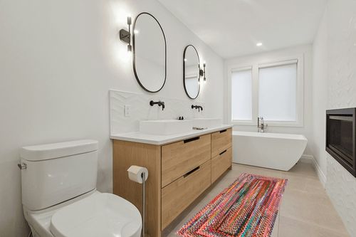 ‎Multi ‎Farmhouse ‎Braided ‎Kitchen, Bedroom, Living Room, Hallway, Dining Room ‎Area Rug in Scandinavian Neutral bathroom