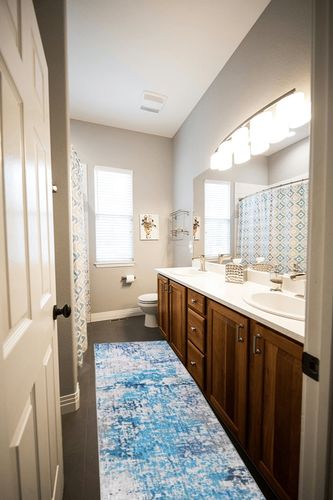 Wonnitar Modern Abstract 2x8 Runner Rugs for Hallway,Washable Non-Slip Entryway Carpet Runner with Rubber Backing,Contemporary Soft Bathroom Throw Mat for Living Room Kitchen Bedroom,Blue/Grey in Wooden and Grey Bathroom