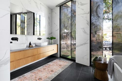 BRICHOEE Hallway Runner Rug 2.6x8 Ft Blush Anti-Skid Printed Persian Entryway Mat Machine Washable Vintage Home Decor Carpet Mat in Modern Black Tiled bathroom