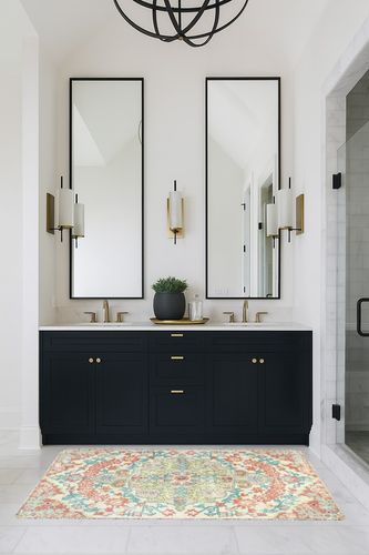 Lahome Bohemian Floral Medallion Area Rug in Transitional Black Bathroom