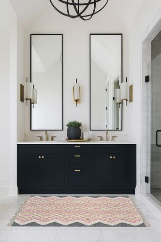 Wool Hand Made Contemporary Area Rug in Transitional Black Bathroom