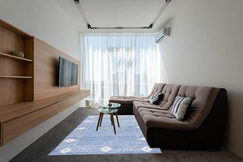 Safavieh Kilim Collection Area Rug - 6' x 9', Blue & Ivory, Flat Weave Rustic Boho Tribal Design, Non-Shedding & Easy Care, Ideal for High Traffic Areas in Living Room, Bedroom (KLM763M) in Grey Living Room with Brown Couch