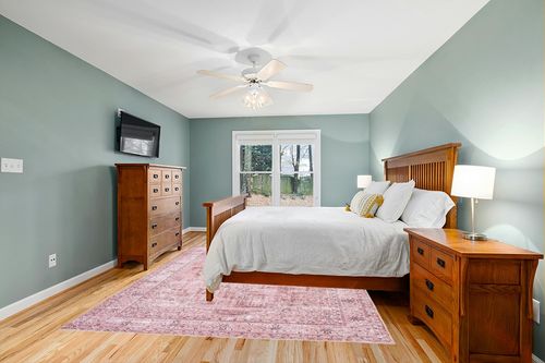 Bohemian Vintage Foldable Large Carpet in Teal and Orange Wood Bedroom