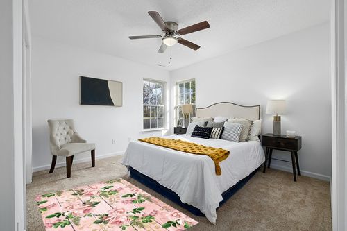 Modern Floral Realistic Indoor Outdoor Area Rug 4x6 Pink Green Flowers Rug for Balcony Deck Patio Backyard Non Slip Waterproof Stain Shedding Resistant Carpet Throw Mat in White and Yellow Modern Bedroom