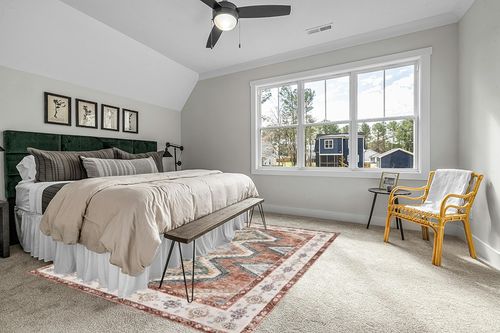 Area Rug Living Room Rugs - 8x10 Large Machine Washable Boho Thin Carpets Vintage Tribal Anti Slip Backing Carpet for Under Dining Table Bedroom Farmhouse Home Office Red in Grey Traditional Bedroom with King Bed