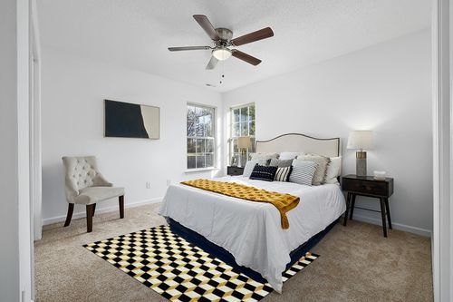 Black and White Checkered Area Rugs,5x7ft, Modern Geometric Rug, 3D Printing Three-Dimensional Grid Black and White Yellow Carpet, Perfect for The Bedroom, Living Room, Home Office, Kid's Room in White and Yellow Modern Bedroom