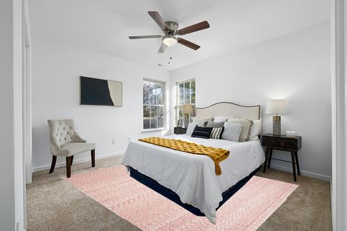 SAFAVIEH Micro-Loop Collection Area Rug - 8' x 10', Pink & Ivory, Handmade Moroccan Boho Tribal Wool, Ideal for High Traffic Areas in Living Room, Bedroom (MLP502U) in White and Yellow Modern Bedroom