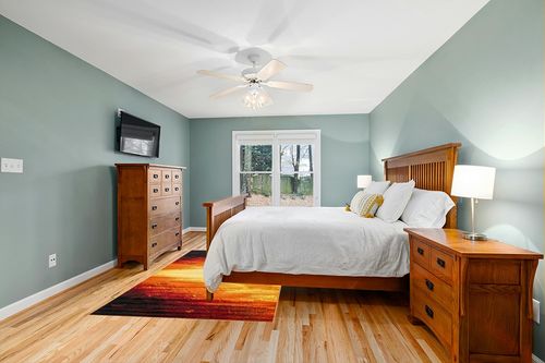 Unique Loom Metro Collection Contemporary Abstract Bright Warm Candle Light Area Rug, 5 ft x 8 ft, Orange/Yellow in Teal and Orange Wood Bedroom