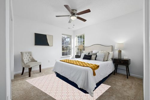 Martha Stewart Collection by SAFAVIEH 5'1" x 7'6" Light Pink/Multi MSR4491V Indoor/Outdoor Waterproof Washable Mudroom Backyard Patio Area Rug in White and Yellow Modern Bedroom