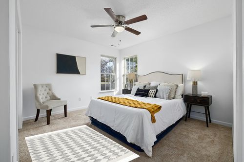 Rugs USA x Arvin Olano Fractal Diamond Wool Area Rug, 4' x 6', Grey in White and Yellow Modern Bedroom