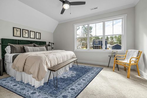 COZYLOOM 9x12 Large Area Rug Vintage for Living Room Retro Medallion Floor Cover Machine Washable Accent Rug Indoor Floral Distressed Carpet Non-Slip Thin Rug Low Pile Accent Rug Blue in Grey Traditional Bedroom with King Bed