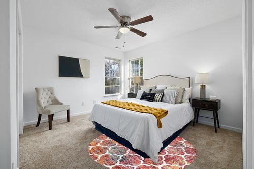 Lahome Moroccan Round Area Rugs - 6Ft Washable Circle Rugs for Living Room Non-Slip Thin Throw Rug for Dining Room Table, Soft Large Colorful Print Distressed Round Carpet for Bedroom Kitchen Office in White and Yellow Modern Bedroom