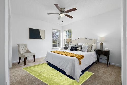 Unique Loom La Jolla Collection Farmhouse, Contemporary, Botanical, Traditional, Vintage Area Rug, 5 x 8 ft, Light Green/Green in White and Yellow Modern Bedroom