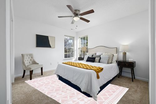 Safavieh Augustine Collection Area Rug - 6'4" x 9'6", Pink & Ivory, Moroccan Boho Rustic Fringe Design, Non-Shedding & Easy Care, Ideal for High Traffic Areas in Living Room, Bedroom (AGT847U) in White and Yellow Modern Bedroom